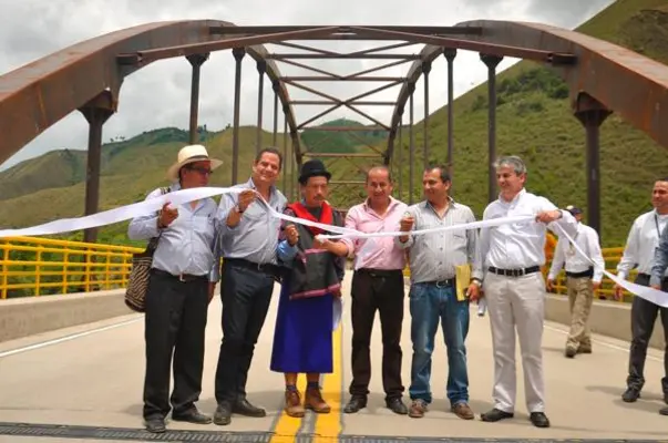 En Cauca, Huila y Putumayo, el Vicepresidente Vargas Lleras inauguró 4 puentes vehiculares