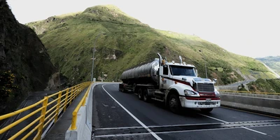 ABC sobre la movilización de vehículos de carga  en el puente festivo