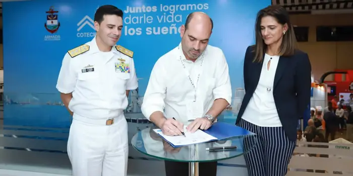 Cormagdalena y Cotecmar firman memorando de entendimiento para la navegabilidad del río Magdalena