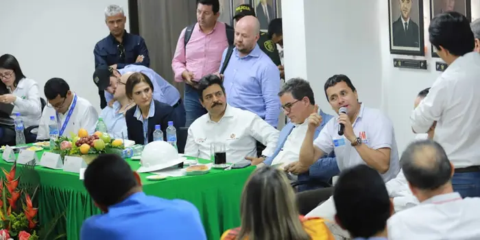 Gobierno Nacional implementa medidas para atender KM 21 de la vía Gigante – Garzón y el sector de Pericongo en Huila