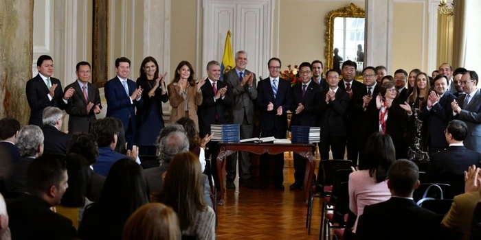 Gobierno Nacional celebra firma del contrato único de concesión de la Primera Línea del Metro para Bogotá