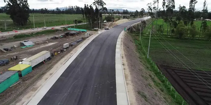 Las obras de mejoramiento en el corredor Anapoima-Mosquera que generan empleo y gestión social para Cundinamarca