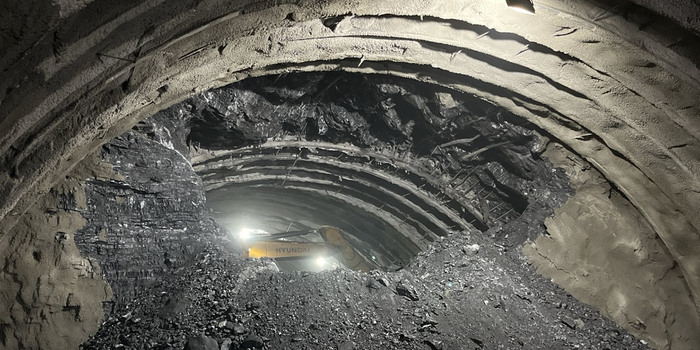 Más de 450 trabajadores le ponen el corazón a la construcción del Túnel de  Fuemia que
