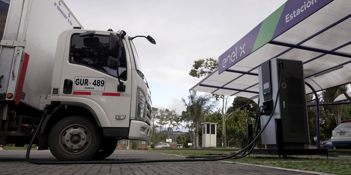 Colombia llega a 4.849 vehículos eléctricos y 17.333 híbridos matriculados en el RUNT