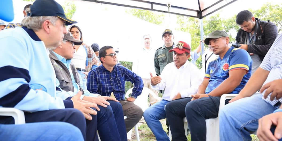  Ministro de Transporte, Guillermo Francisco Reyes González visitó el departamento de Cauca para dialogar con transportadores, dirigentes locales y representantes gremiales 