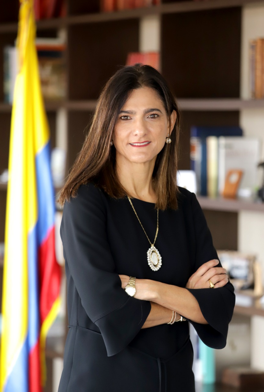Ministra Ángela María Orozco