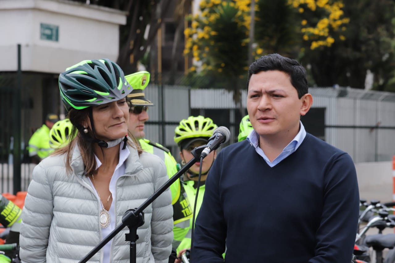 2 Colombia recibe donación para promover movilidad eléctrica