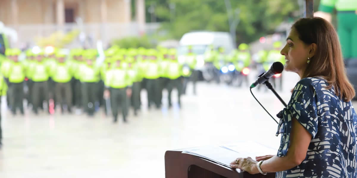 Ministra Orozco en  el lanzamiento del Cuerpo Especial contra la Ilegalidad y Siniestralidad vial