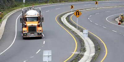 Ministerio de Transporte realiza jornadas de capacitación sobre manejo y transporte de mercancías peligrosas
