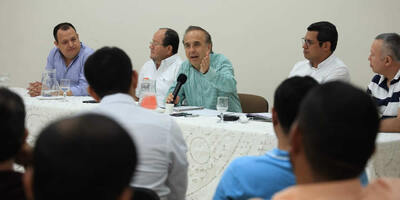 El ministro de Transporte e Invías participaron en el Primer Encuentro de Alcaldes de los departamentos de Cesar y La Guajira